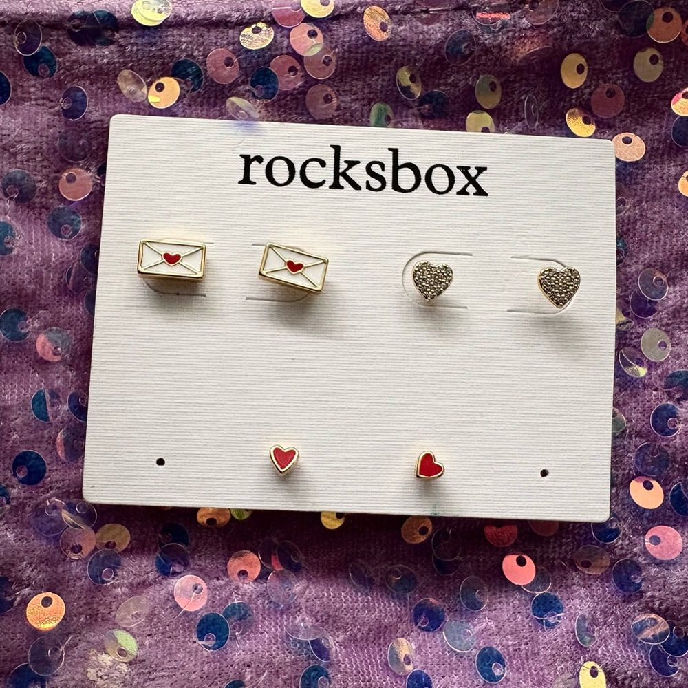 Sophie Harper Heart & Envelope Stud Pack in White and Red